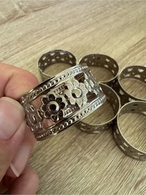 Silver Floral Openwork Napkin Rings (Set)